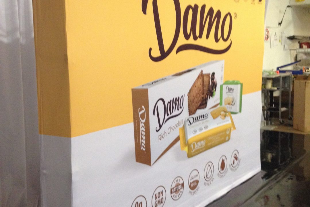 ExhibitDEAL Add Fabric Pop-Up Displays