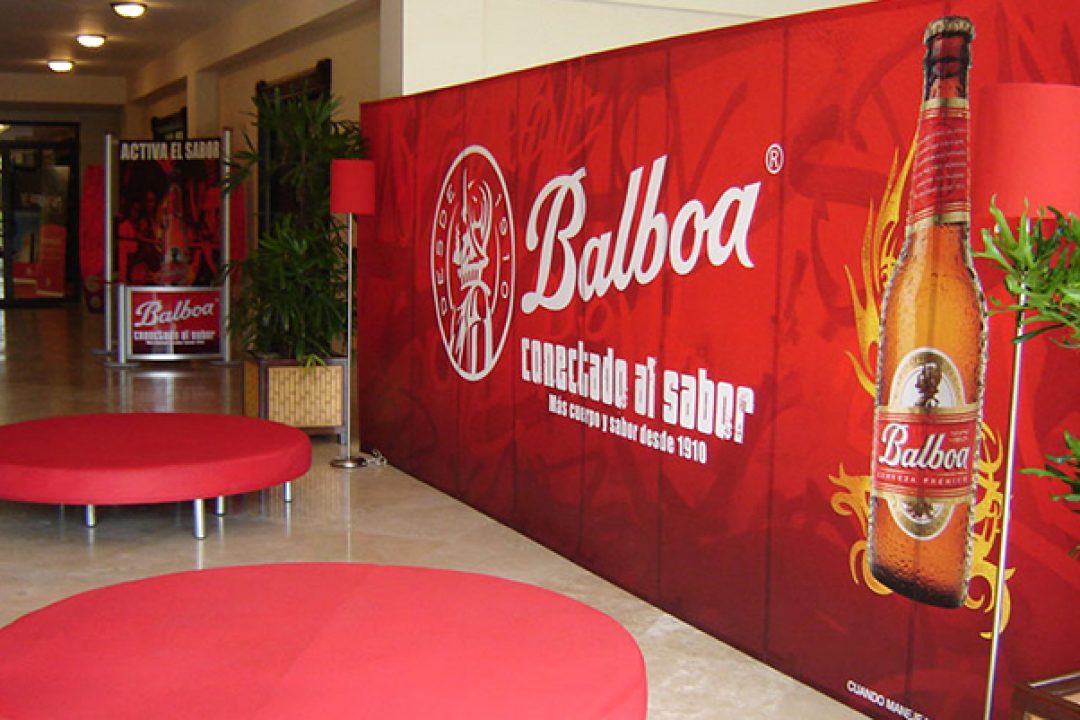 Free Shipping Case with Banner Wall Purchase