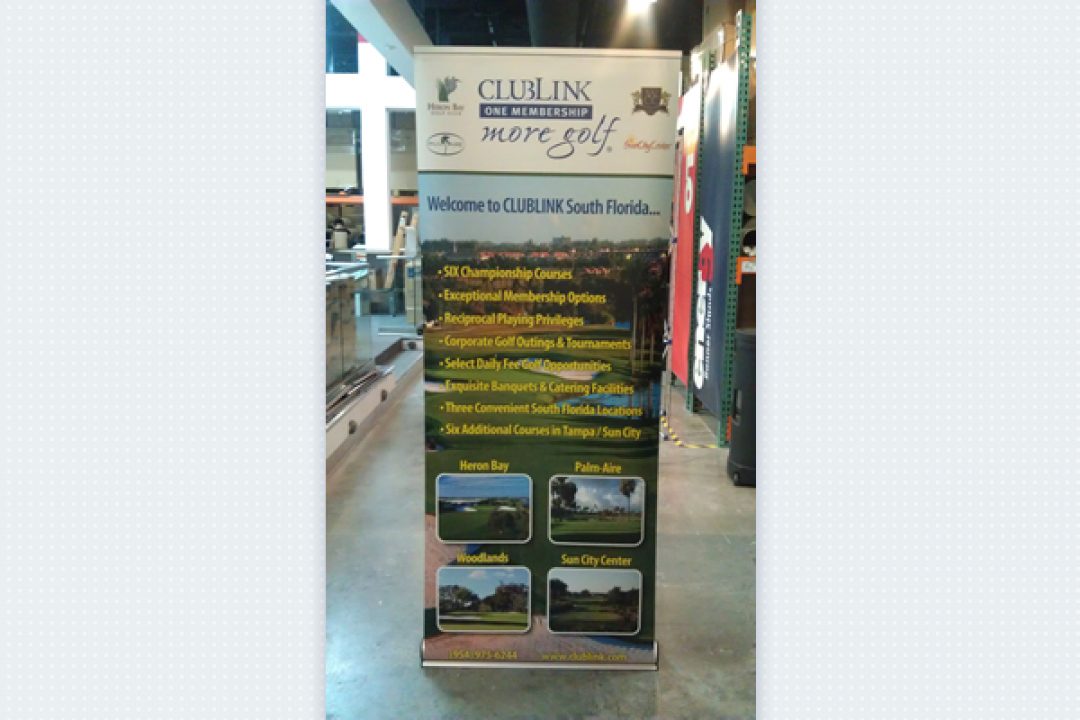 Stand Out In A Crowd With A Hybrid Tradeshow Display